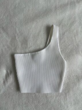 Aritzia White Babaton One Shoulder Crop Top